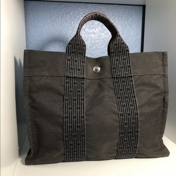 •SOLD!!!• HERMES PARIS Herline Tote - Picture 2 of 12